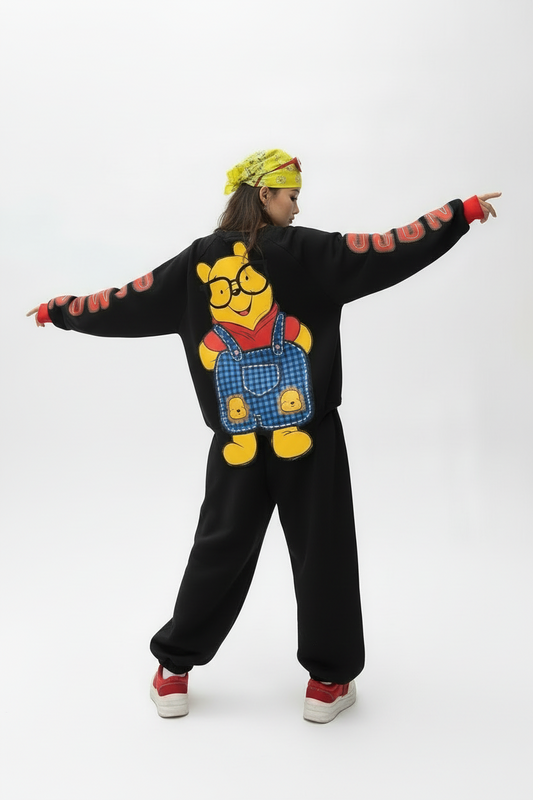 Winnie the Pooh Oversized Sweatshirt - Black